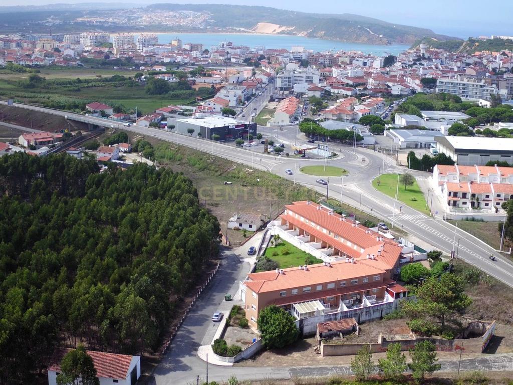 Moradia em São Martinho do Porto – Tranquilidade e Conforto perto da Baía de Sao Martinho - Image 2